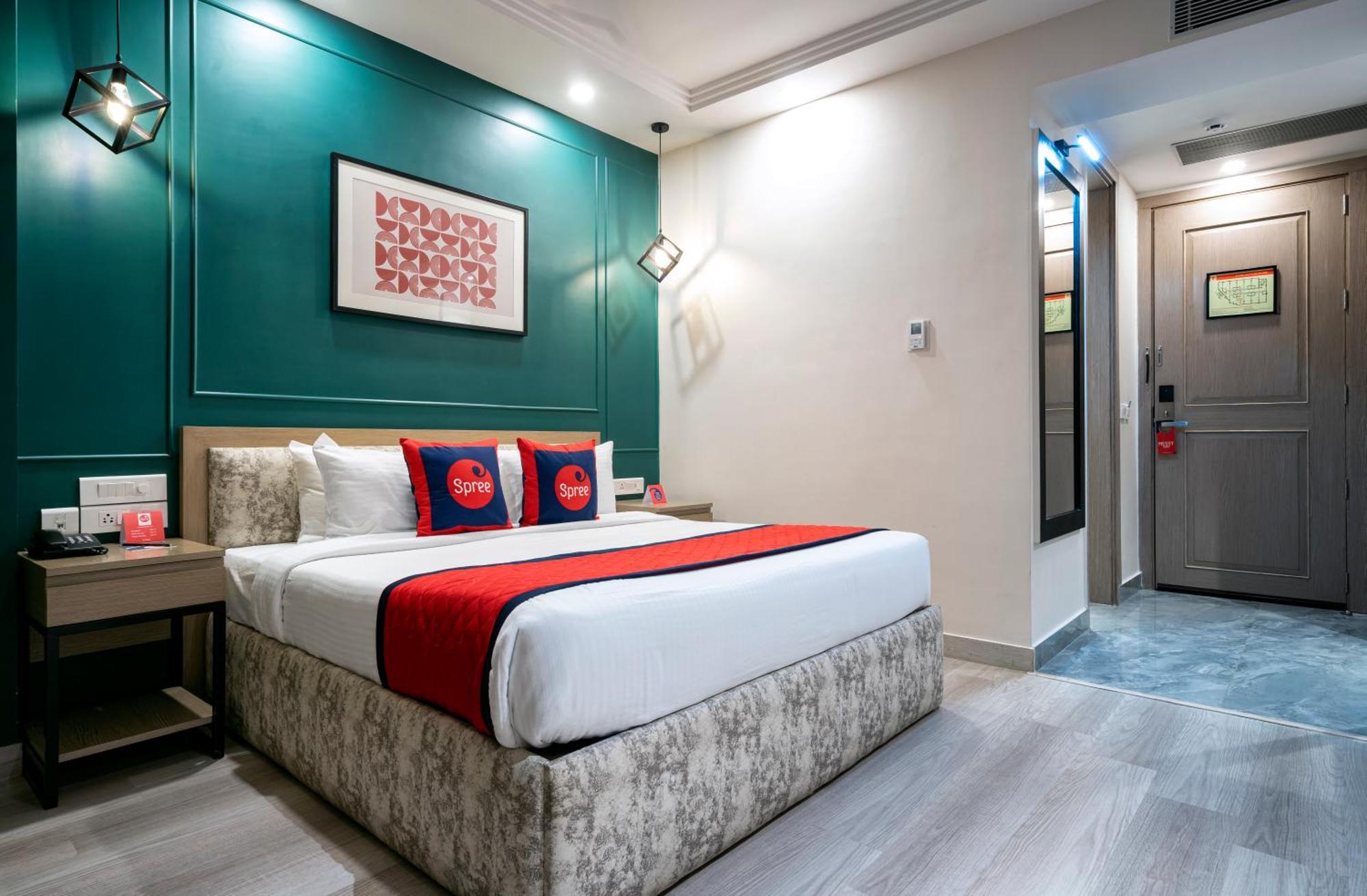 Spree Hotel Kriday Déhrádún Exteriér fotografie